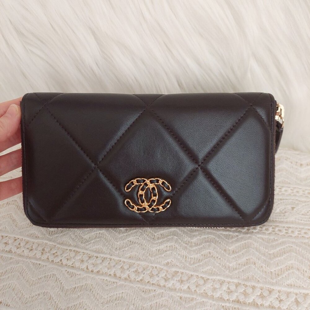 SOLD CHANEL 19 Quilted Lambskin Matelasse Long Zip Around Dark Brown Wallet - Picture 3 of 15